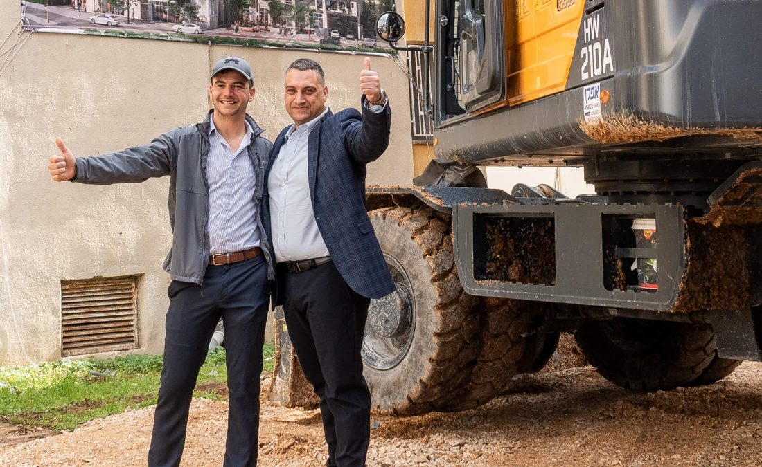 בונים ויוצרים